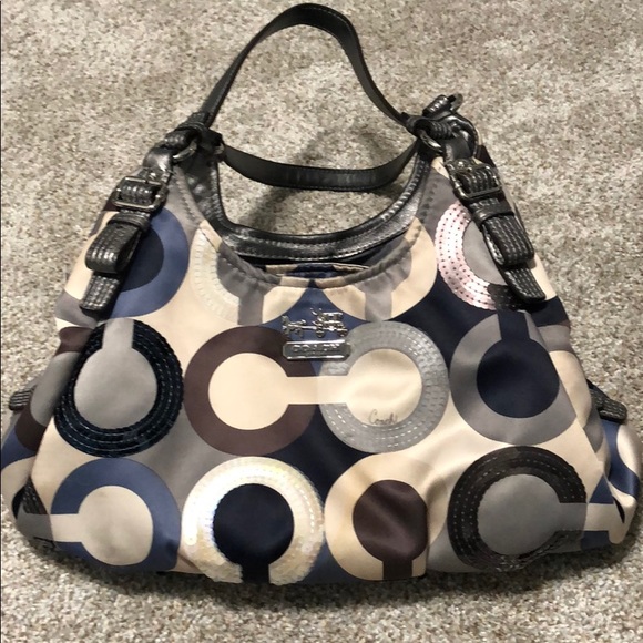 Coach Handbags - Coach shoulder bag